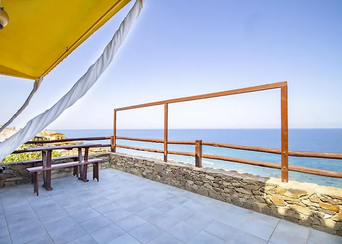 Vakantiehuis La Dolce Casa Di Luisa - Costa - Super Vista Mare- 400 Metri Al Mare- Pistis Free Wifi Iunq0644-q0646-q5993-q0647