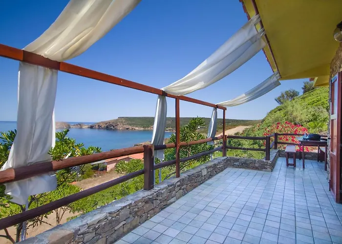 Vakantiehuis La Dolce Casa Di Luisa - Costa - Super Vista Mare- 400 Metri Al Mare- Pistis Free Wifi Iunq0644-q0646-q5993-q0647 Torre dei Corsari