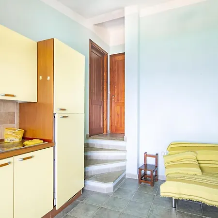 Holiday home La Dolce Casa Di Luisa: Beachfront Retreat With Sea Views